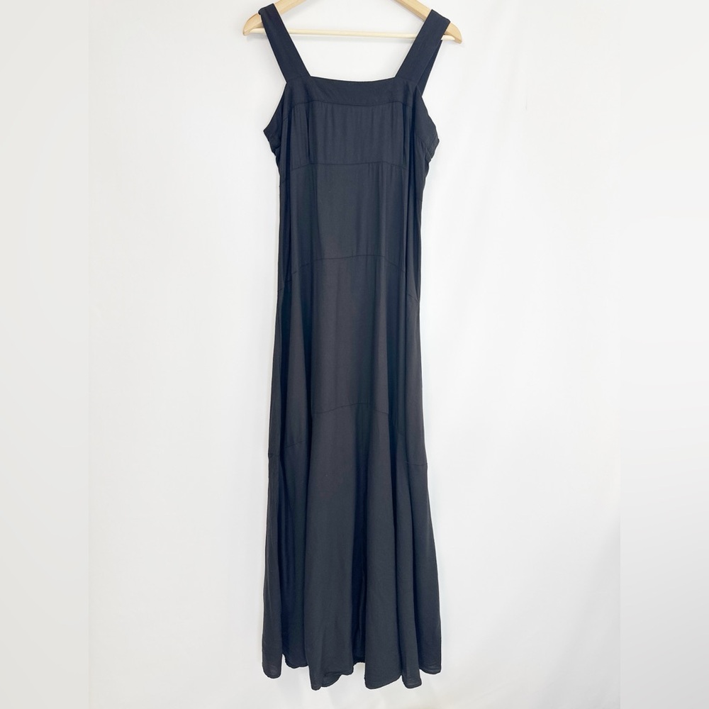 Vince Camuto Women's Smocked Back Challis Tiered Sleeveless black M